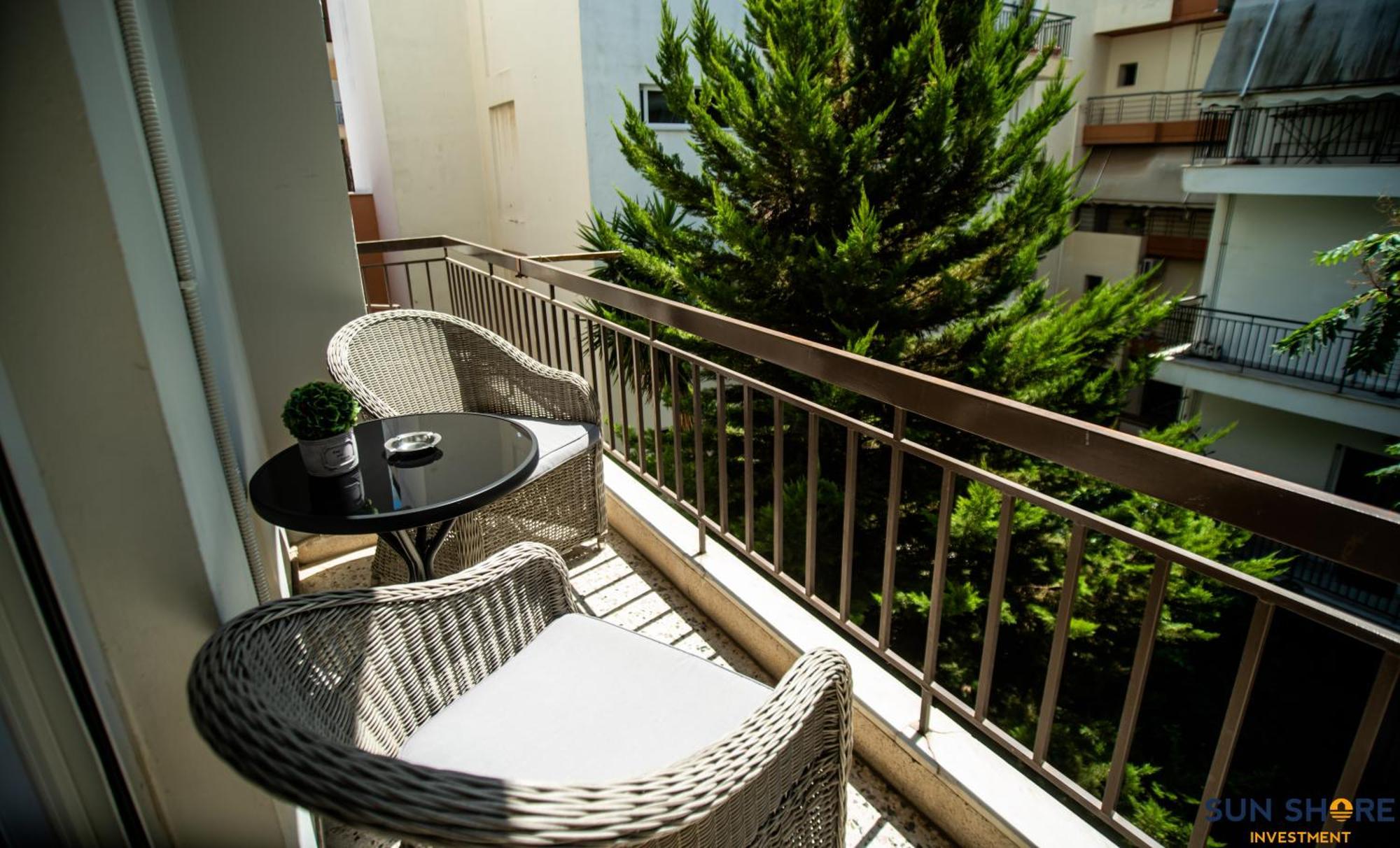 Explore Greece From Comfortable City Centre Apartment Chalkís Exteriér fotografie